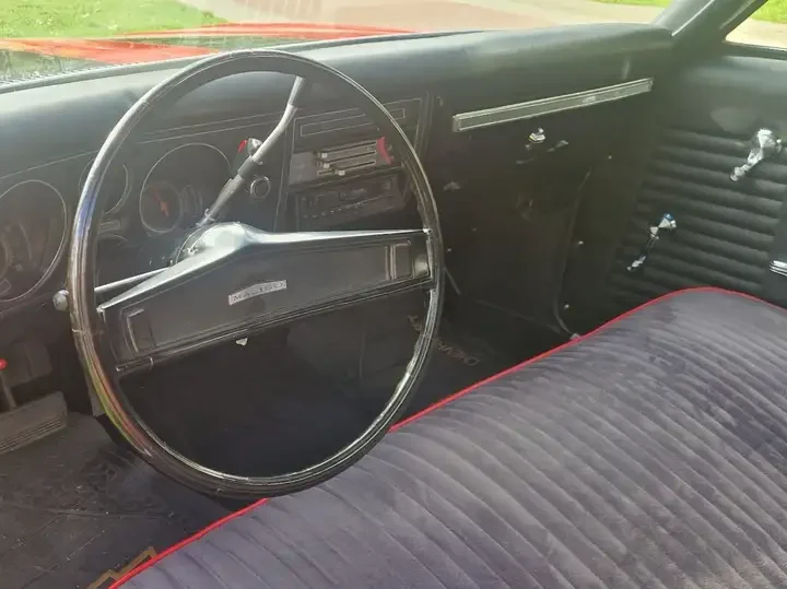 Chevrolet El Camino 350 interieur